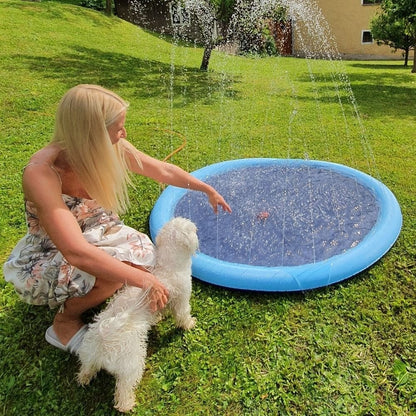 📢50% kedvezmény!!📏Több méretben kapható☀️ Összecsukható kutya vízágy, 💦 sprinkler szőnyeg a szabadtéri lehűléshez, 🐾 kültéri játszószőnyeg kedvenceknek