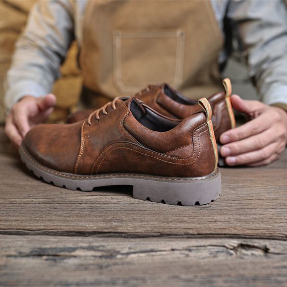 Plaxoo® | (sconto del 50% + calzini omaggio del valore di 20 €) Scarpe casual in vera pelle 🥿 | Suola spessa e antiscivolo, supporto dell'arco plantare, resistenti.